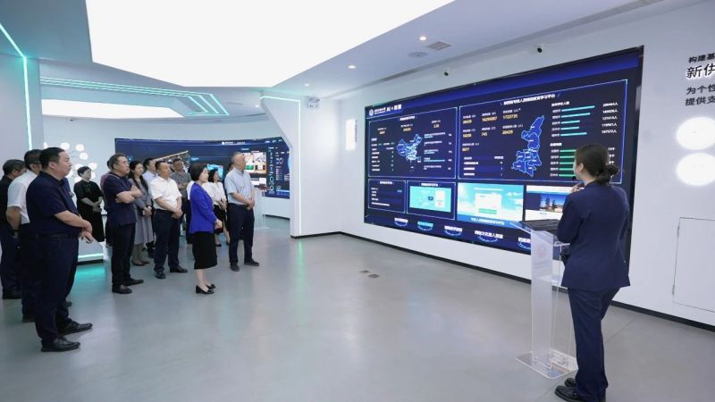 人工智能賦能教育創(chuàng)新 西安市教育局調(diào)研西安電子科技大學(xué)，探索數(shù)字技術(shù)融合新路徑